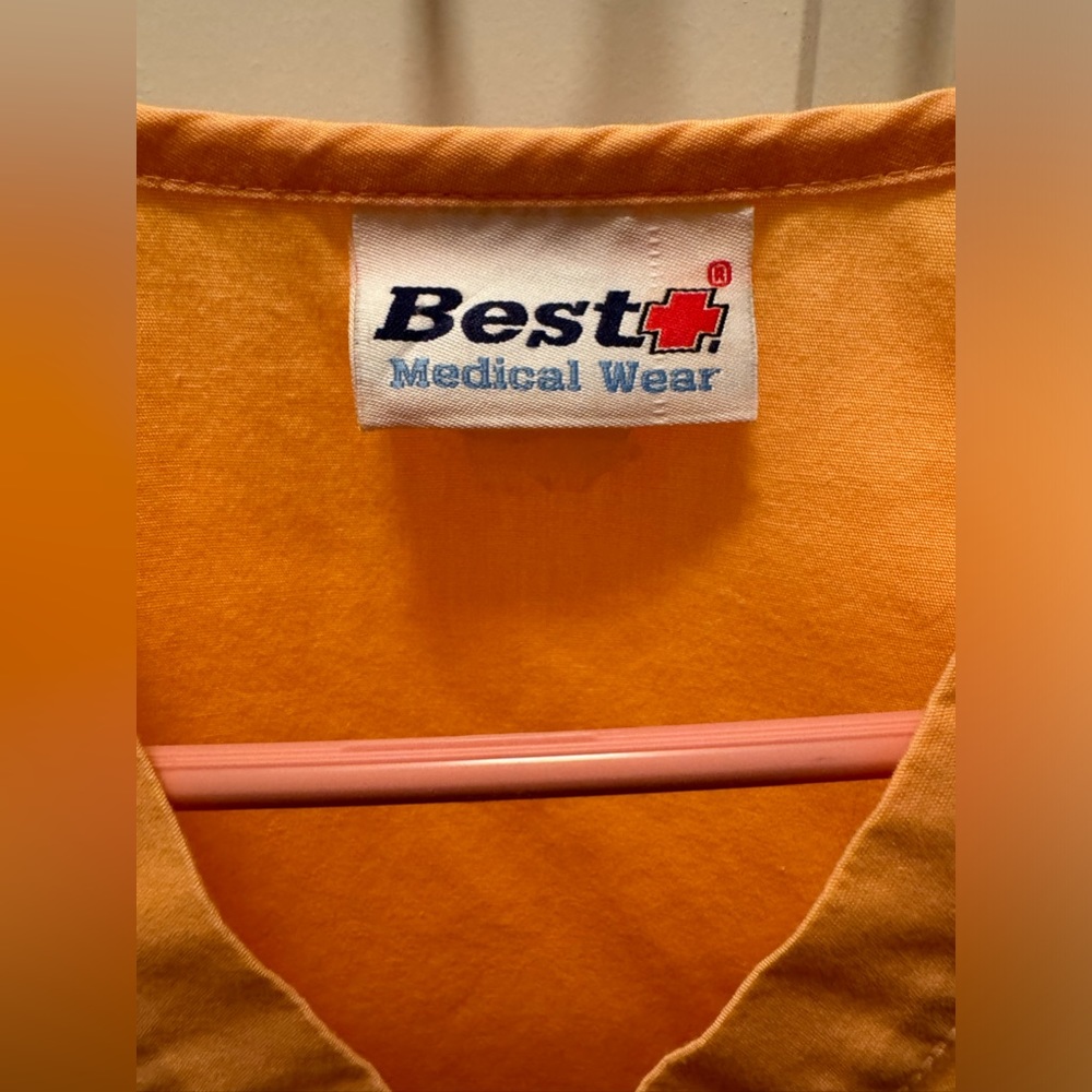 Scrub Set Size XS, Runs Big. Brand Name: Best - Picture 6 of 7
